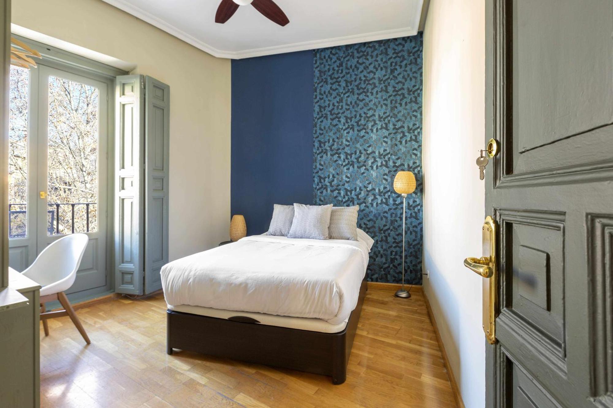 Sol Y Tirso Rooms Мадрид Экстерьер фото