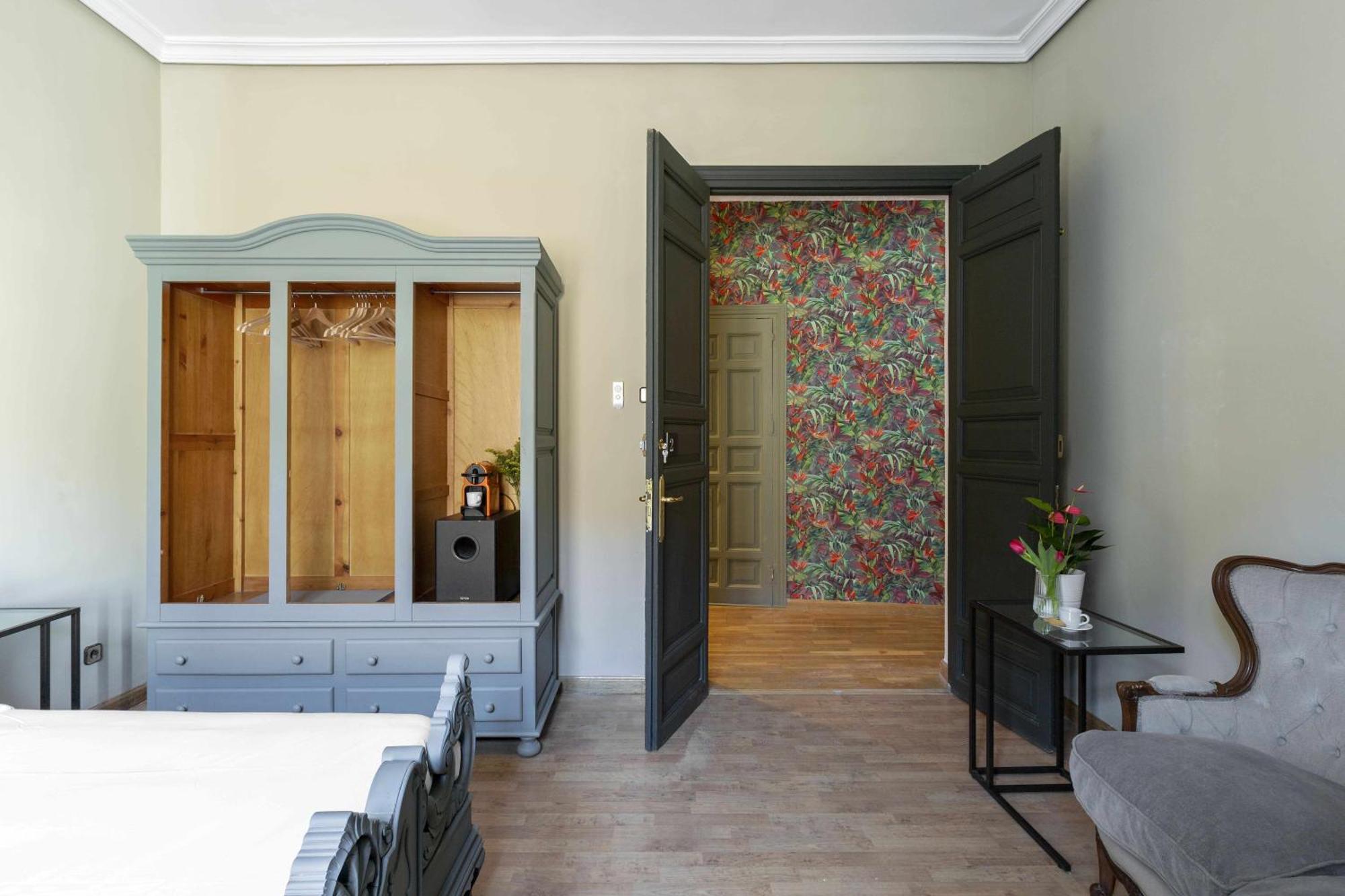 Sol Y Tirso Rooms Мадрид Экстерьер фото