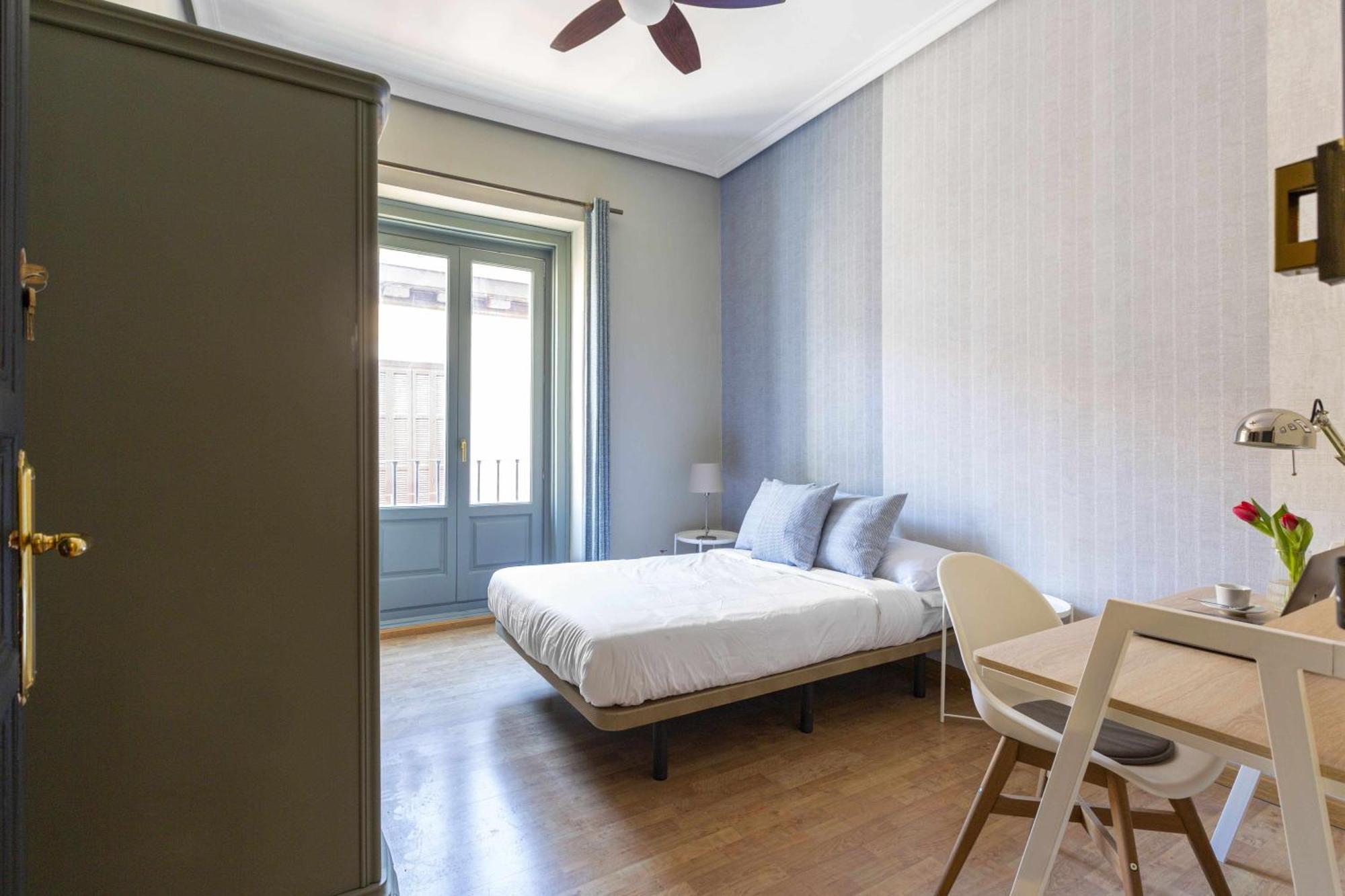 Sol Y Tirso Rooms Мадрид Экстерьер фото
